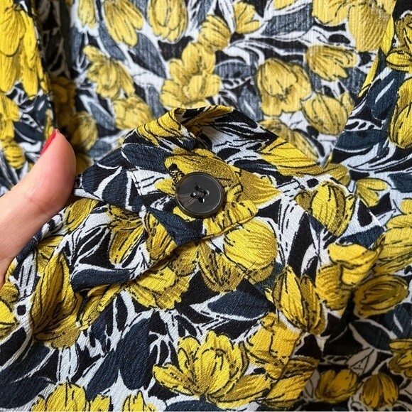 Code X Mode Floral Button Down Blouse M NWOT - Picture 4 of 10